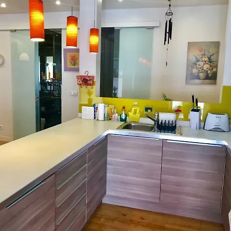 Sweet With Terrace In Lägenhet