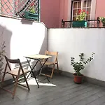 Sweet With Terrace In Apartment